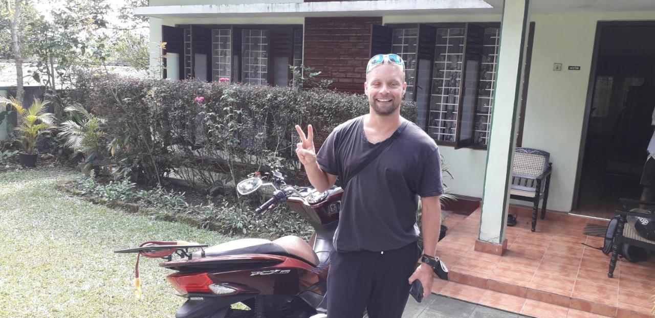 Ferienwohnung Jayawimana Kandy Exterior foto