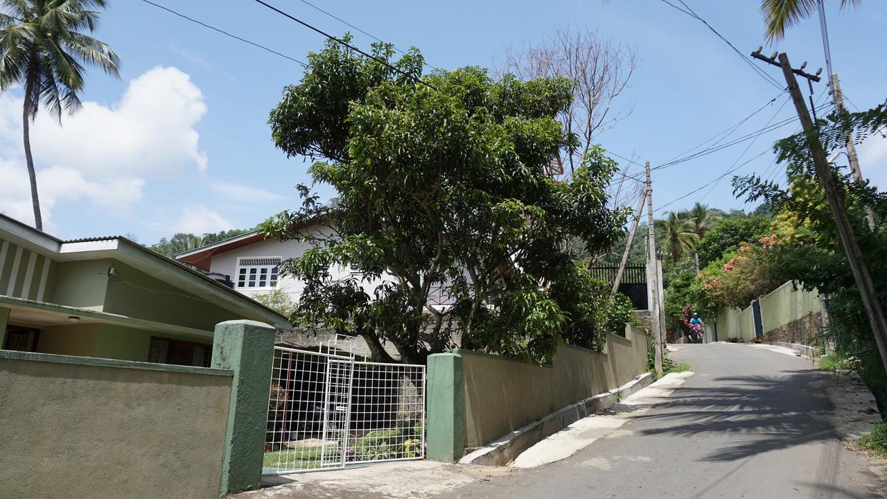 Ferienwohnung Jayawimana Kandy Exterior foto